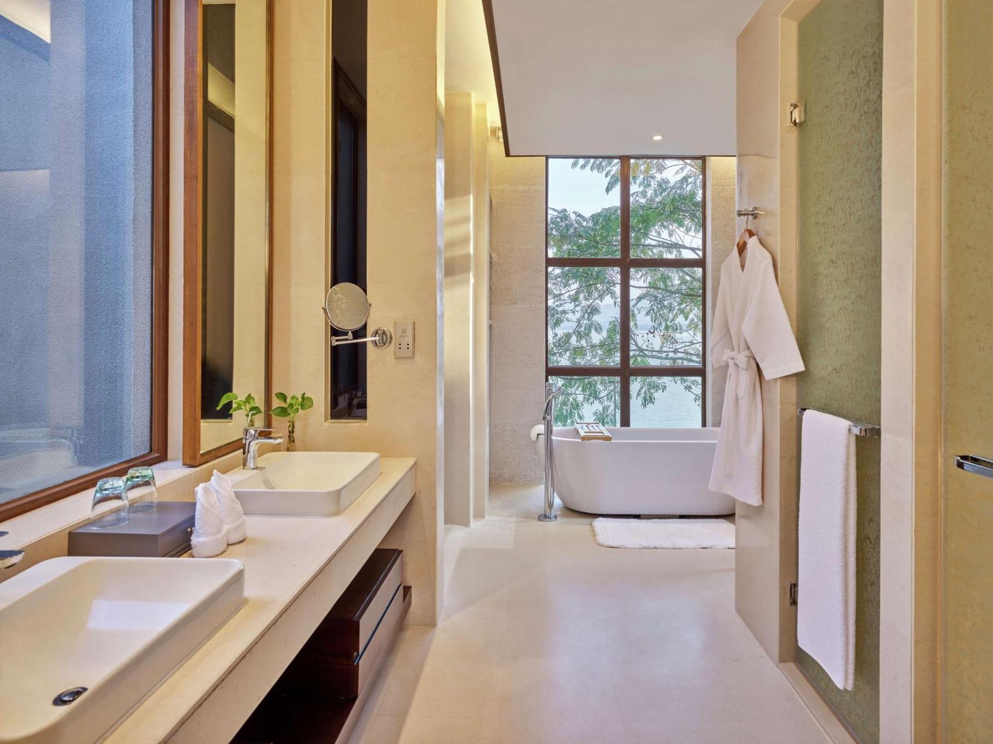Lushan West Sea Resort, Curio Collection By Hilton Csiucsiang Kültér fotó